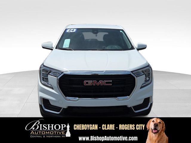Used 2024 GMC Terrain SLE w/ LPO, Floor Liner Package FWD image 45