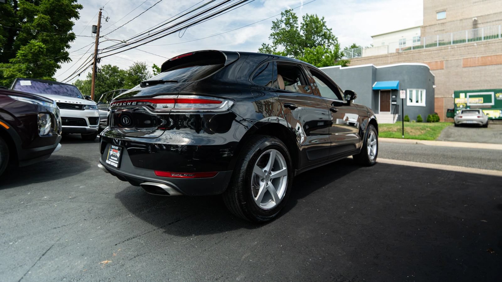 Used 2019 Porsche Macan AWD/4WD image 3