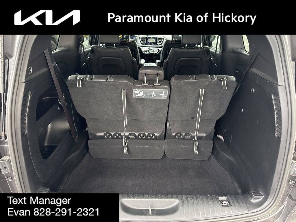 Used 2020 Chrysler Pacifica Touring-L Plus image 11