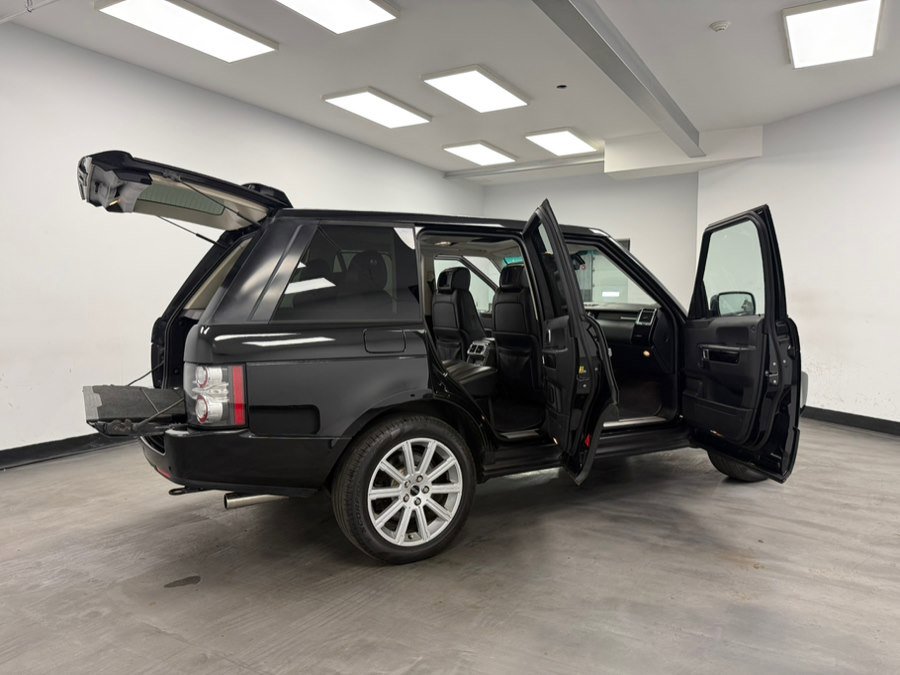 Used 2011 Land Rover Range Rover Supercharged AWD/4WD image 26