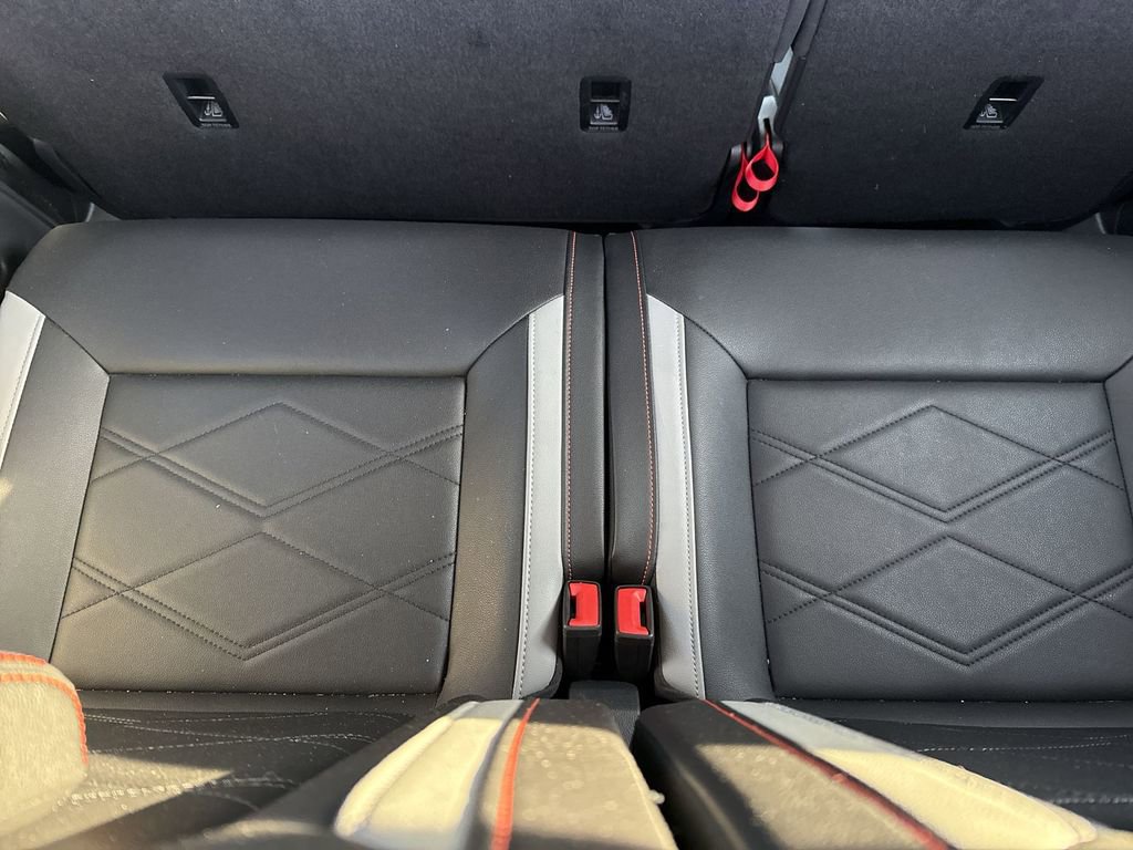 Used 2025 Volkswagen Atlas Peak Edition SE image 31