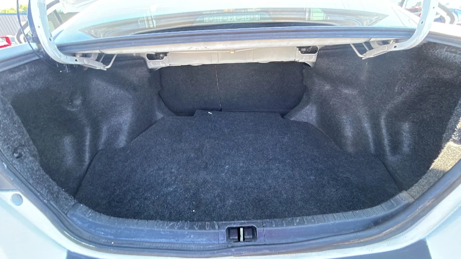Used 2016 Toyota Corolla LE FWD image 36