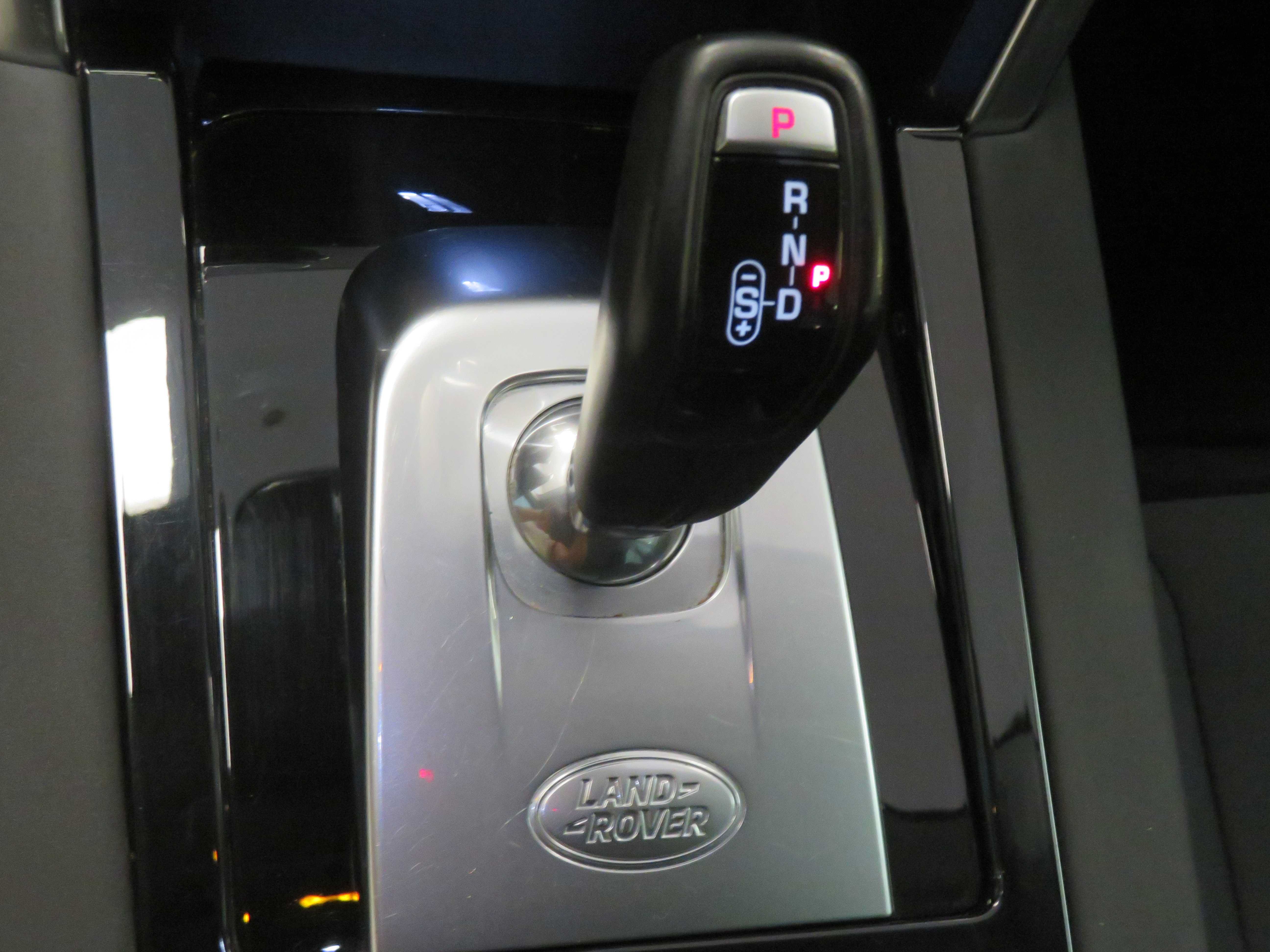 Used 2020 Land Rover Discovery Sport AWD/4WD image 43