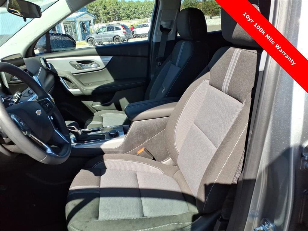 New 2025 Chevrolet Blazer LT w/ Midnight/Sport Edition image 15