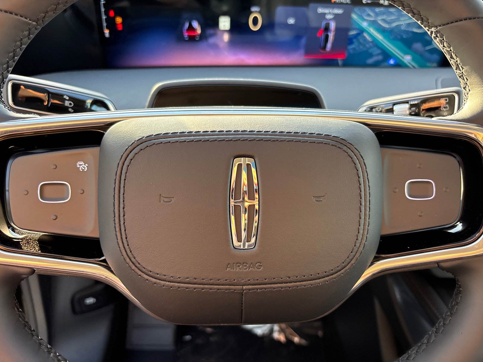 New 2026 Lincoln Nautilus Reserve w/ Jet Appearance Package AWD/4WD image 16