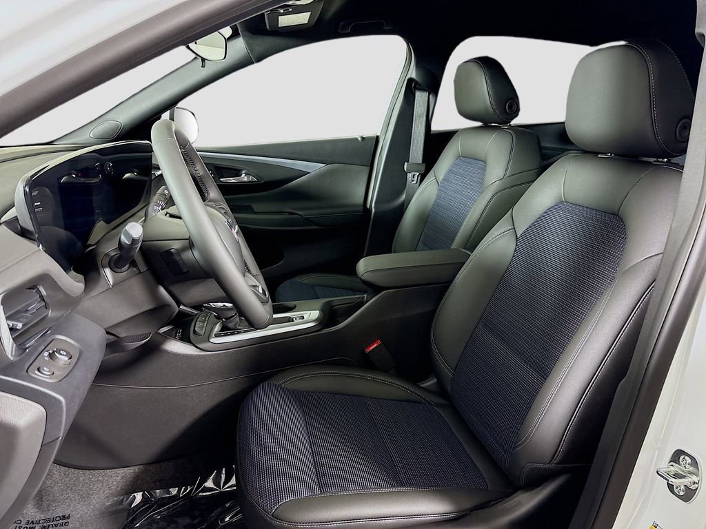 Used 2025 Buick Envista Preferred w/ Convenience I Package image 21