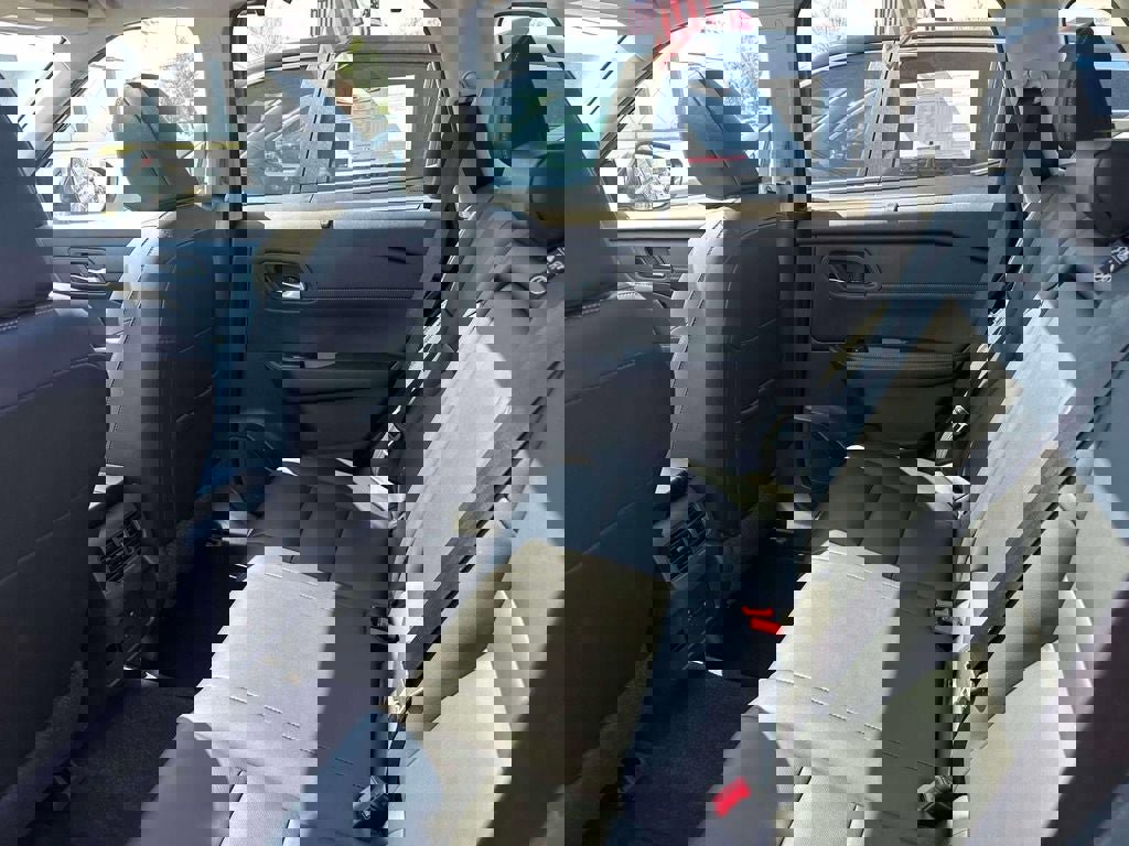 Used 2023 Nissan Rogue SL w/ SL Premium Package image 10