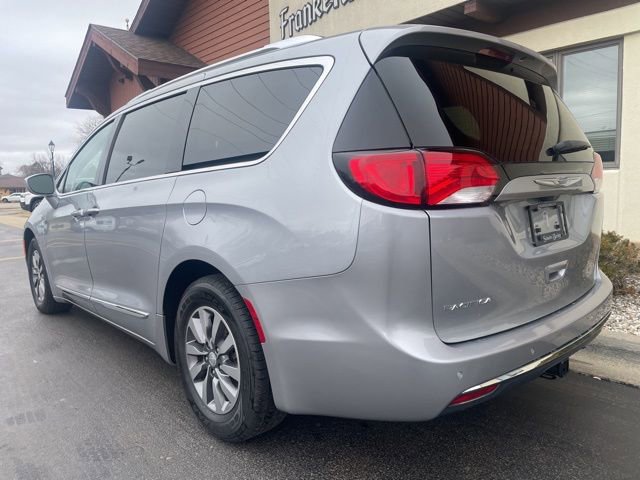 Used 2019 Chrysler Pacifica Touring-L Plus image 10