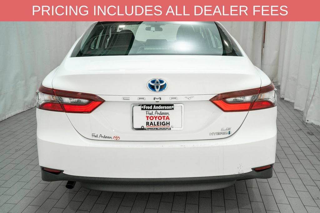 Used 2023 Toyota Camry LE FWD image 4
