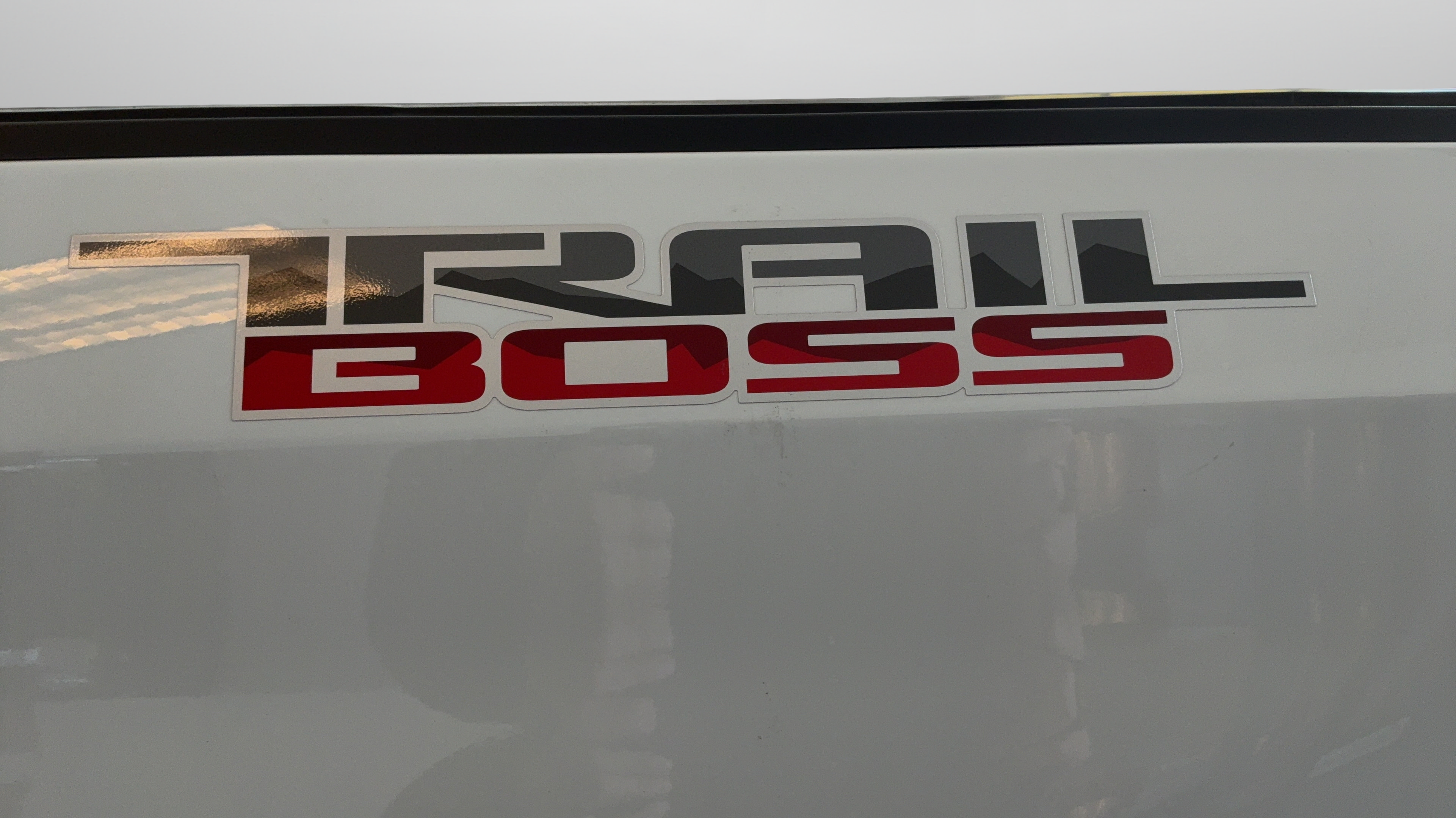 Used 2021 Chevrolet Silverado 1500 LT Trail Boss w/ Convenience Package II AWD/4WD image 44