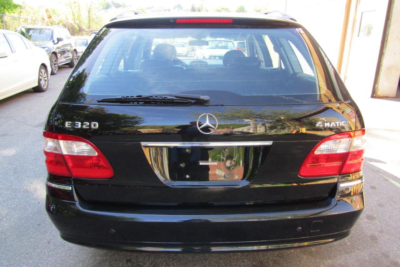 Used 2004 Mercedes-Benz E 320 4MATIC Wagon image 10
