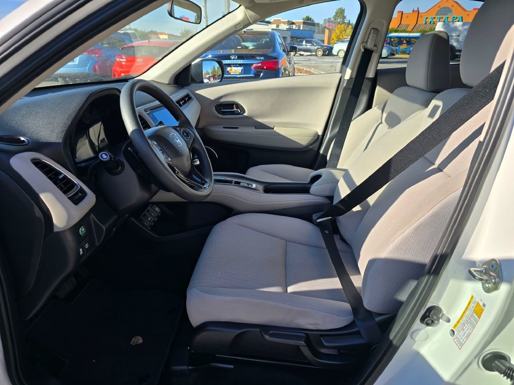 Used 2018 Honda HR-V EX image 21