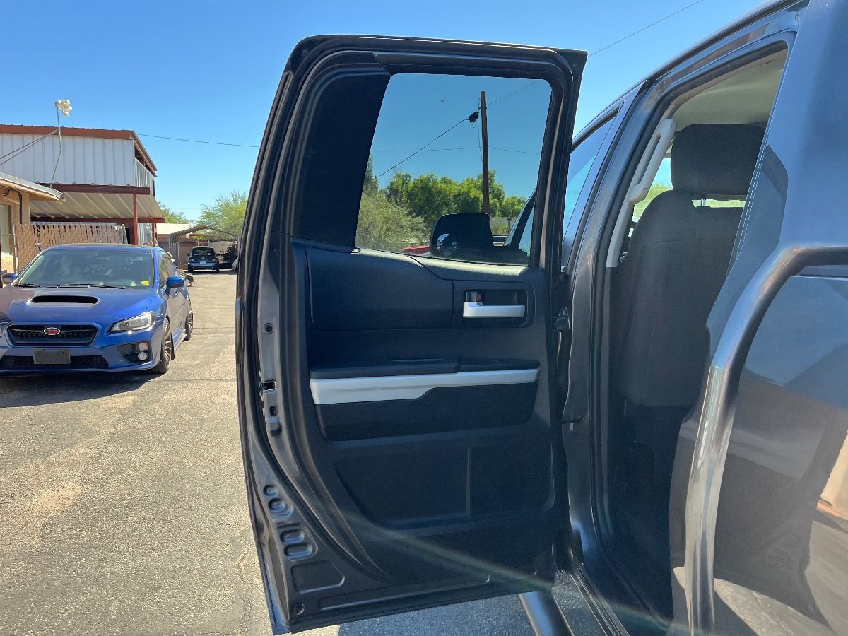 Used 2014 Toyota Tundra SR5 w/ SR5 Upgrade Package AWD/4WD image 29