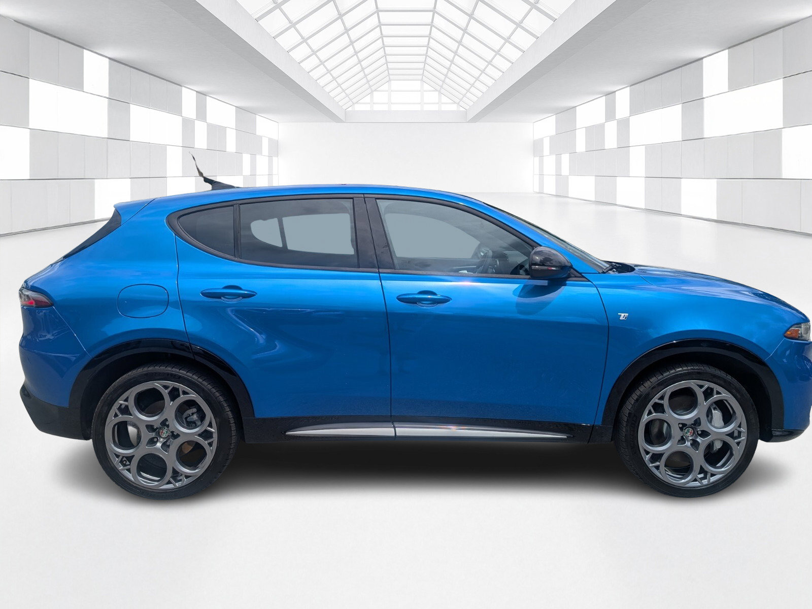 Used 2024 Alfa Romeo Tonale Ti image 8