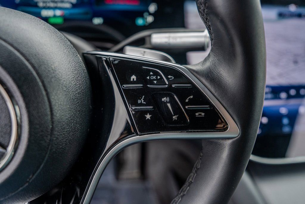 Used 2023 Mercedes-Benz EQS 580 4MATIC SUV image 7