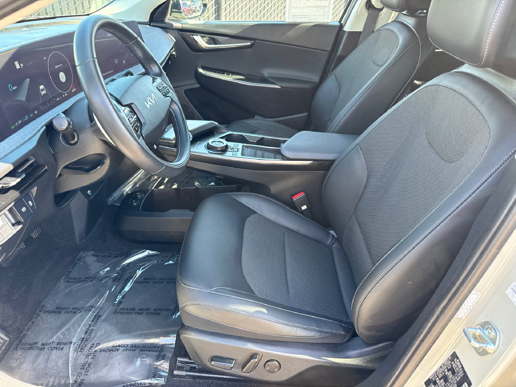 Used 2024 Kia EV6 Light RWD image 23