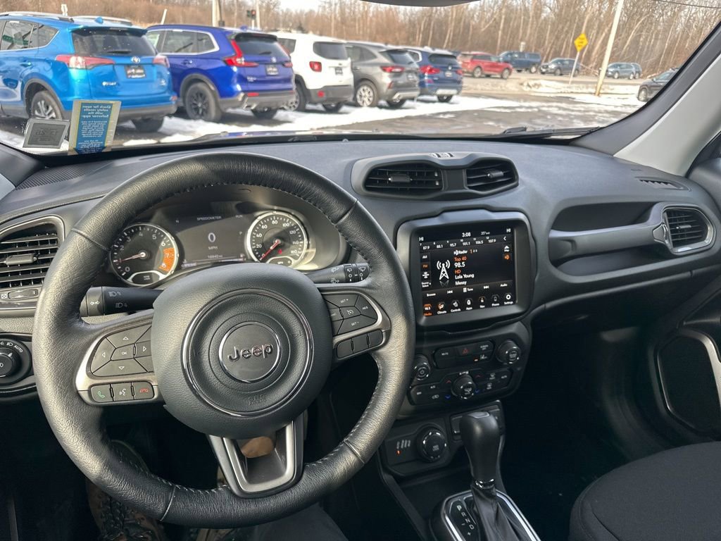 Used 2022 Jeep Renegade Latitude w/ Convenience Group image 14