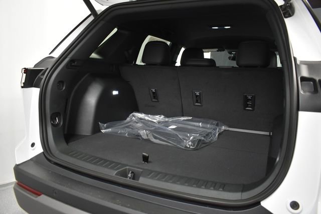 New 2026 Chevrolet Equinox LT w/ Convenience Package II FWD image 33