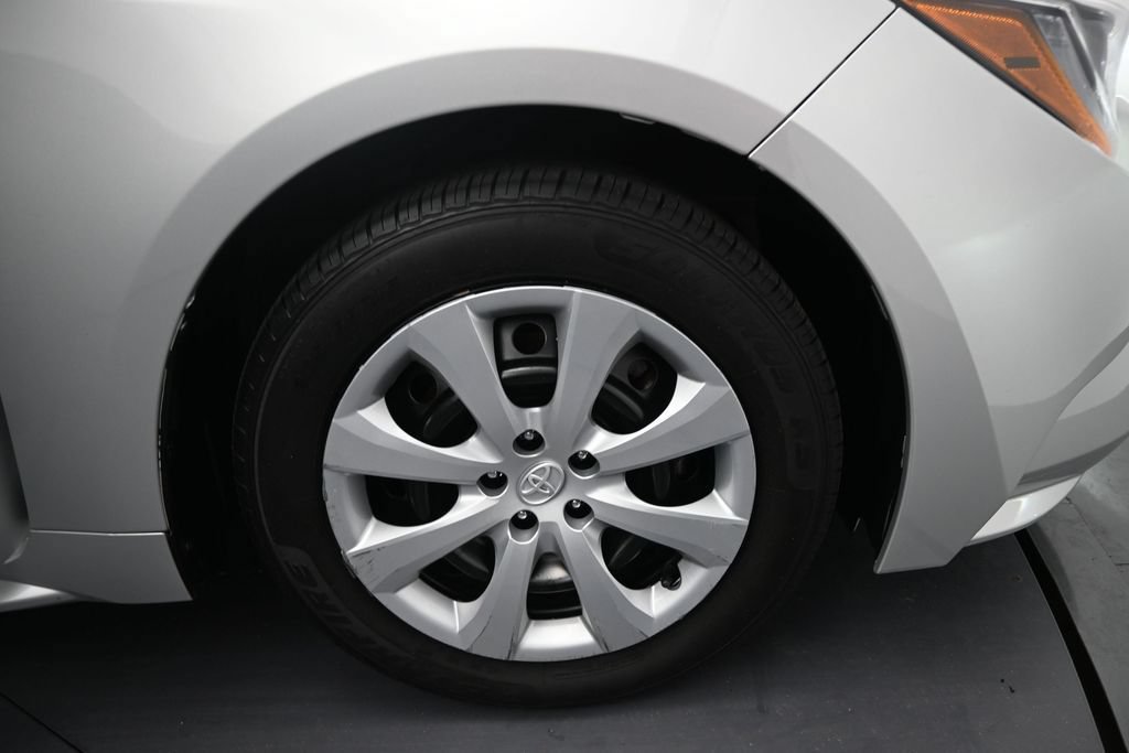Used 2023 Toyota Corolla LE FWD image 39