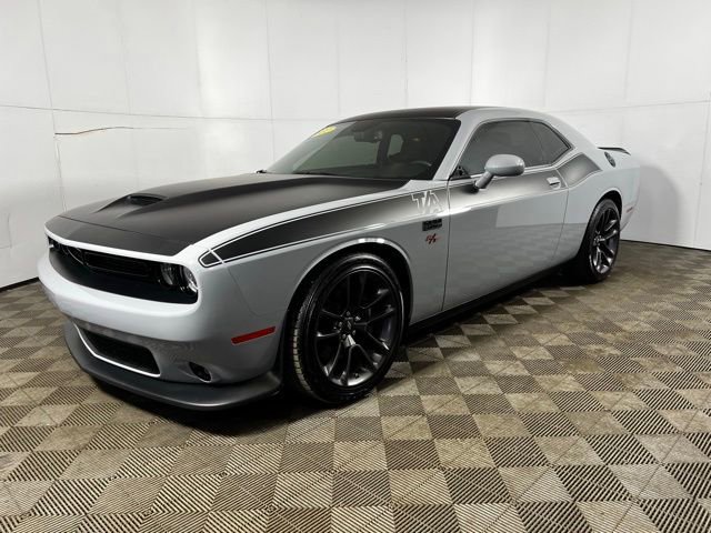 Used 2022 Dodge Challenger R/T w/ T/A Package image 1