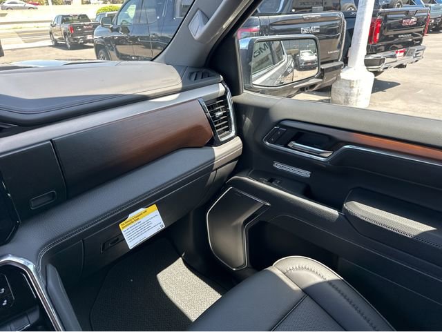 New 2025 GMC Sierra 1500 Denali w/ Denali Reserve Package AWD/4WD image 17