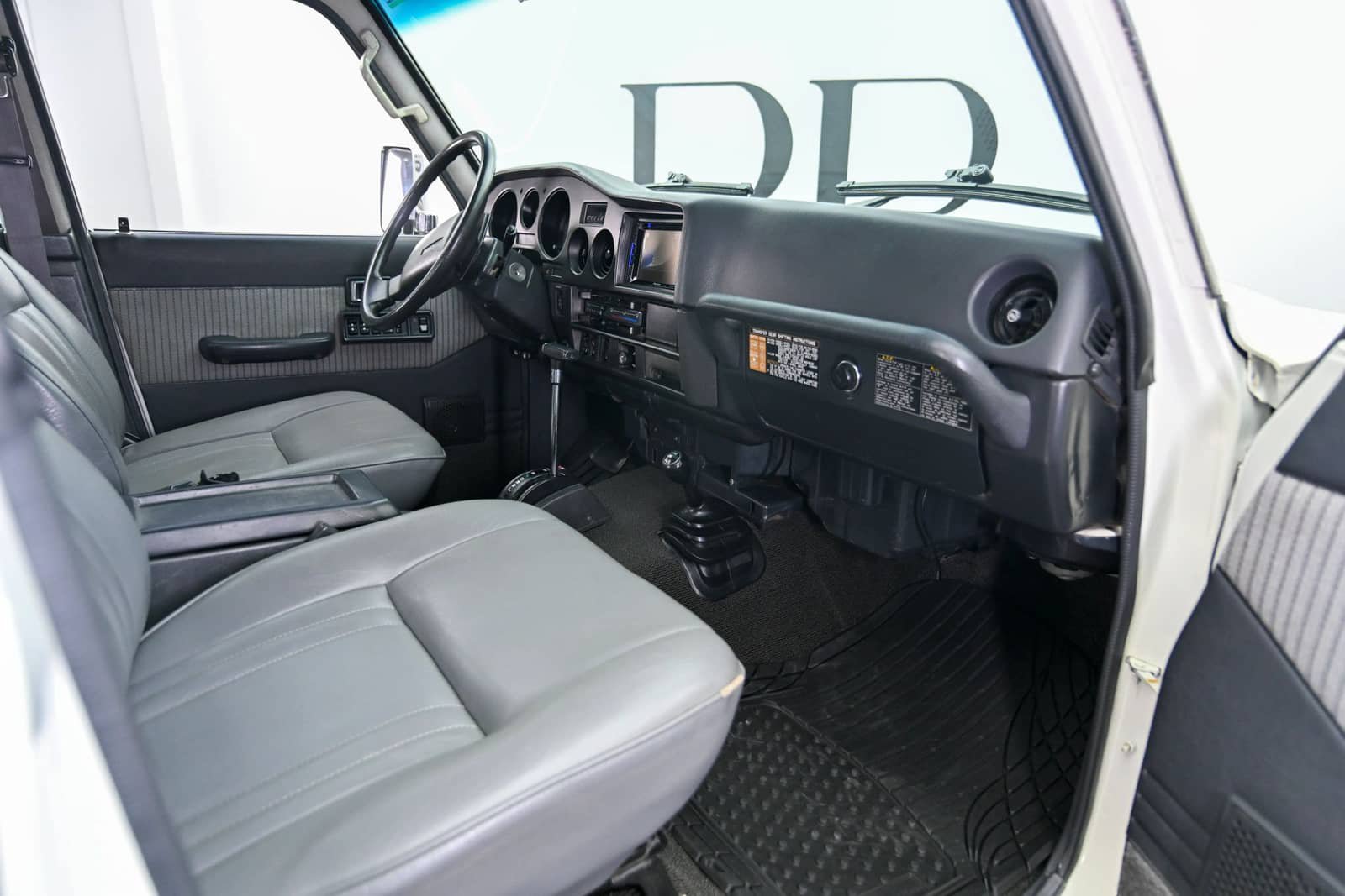 Used 1988 Toyota Land Cruiser AWD/4WD image 18