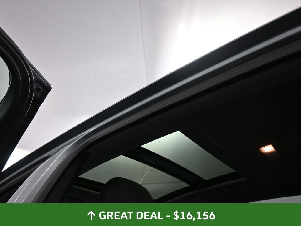 Used 2023 Chevrolet Malibu LT image 19