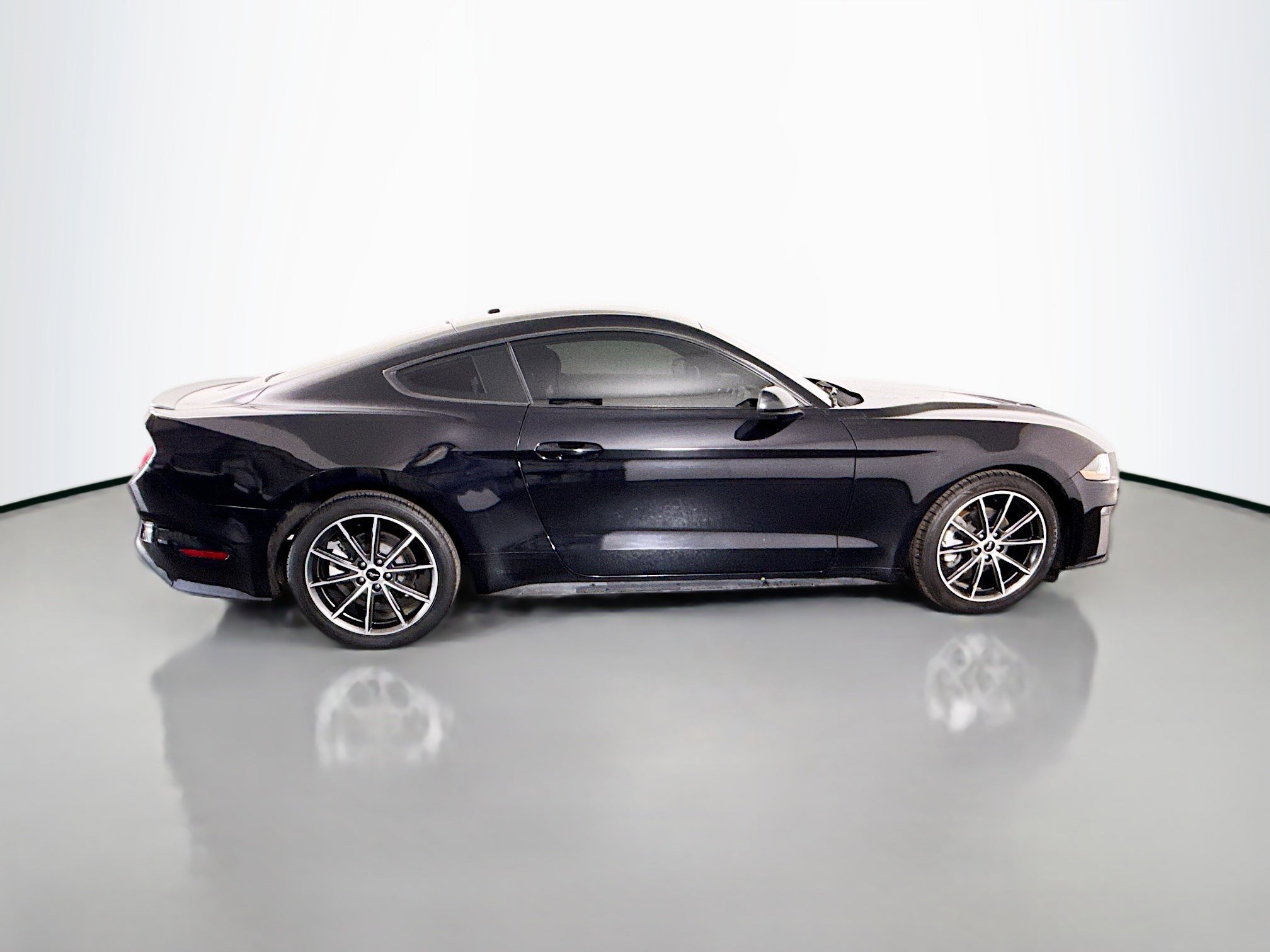 Used 2018 Ford Mustang EcoBoost w/ Equipment Group 101A image 11