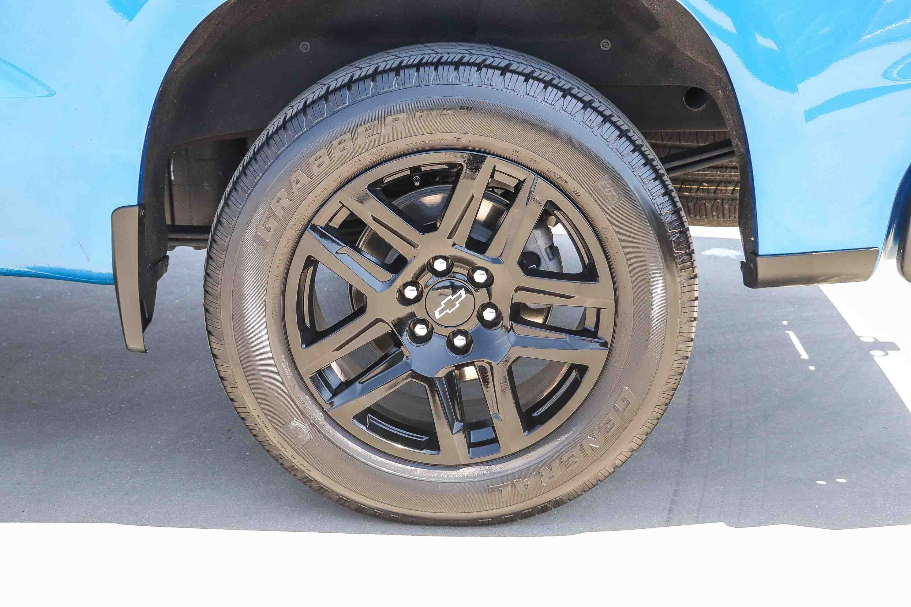 Used 2023 Chevrolet Silverado 1500 Custom AWD/4WD image 10