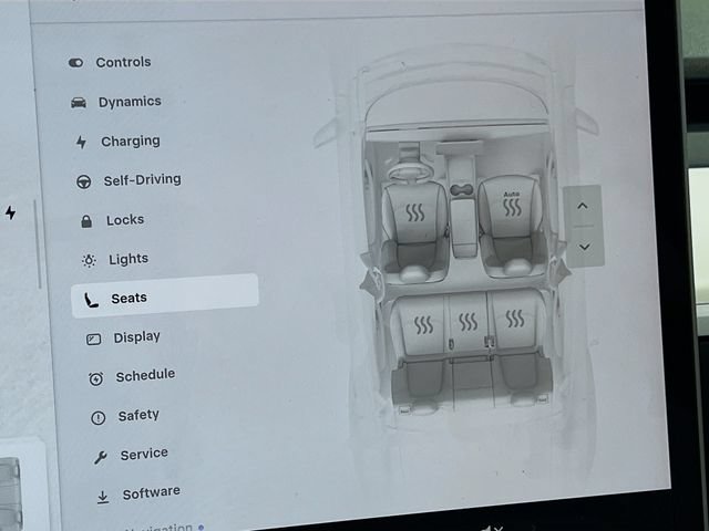 Used 2024 Tesla Model Y Long Range AWD/4WD image 20