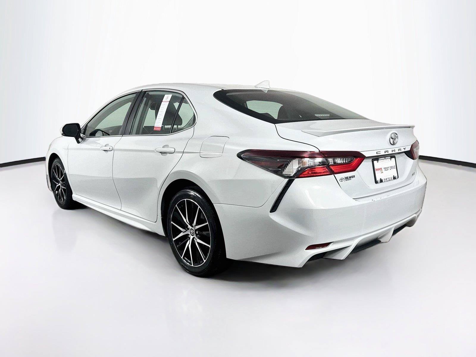 Certified 2024 Toyota Camry SE FWD image 11