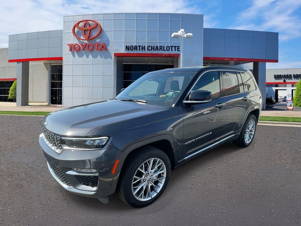 Used 2025 Jeep Grand Cherokee Summit image 6