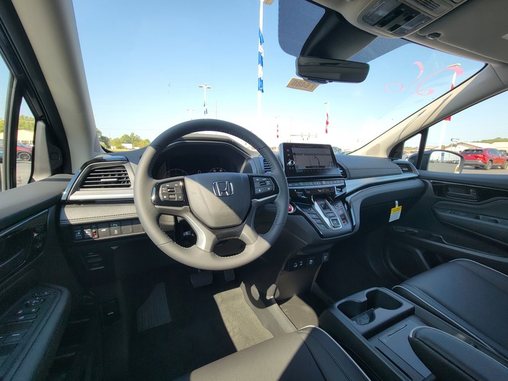 New 2026 Honda Odyssey Touring image 32