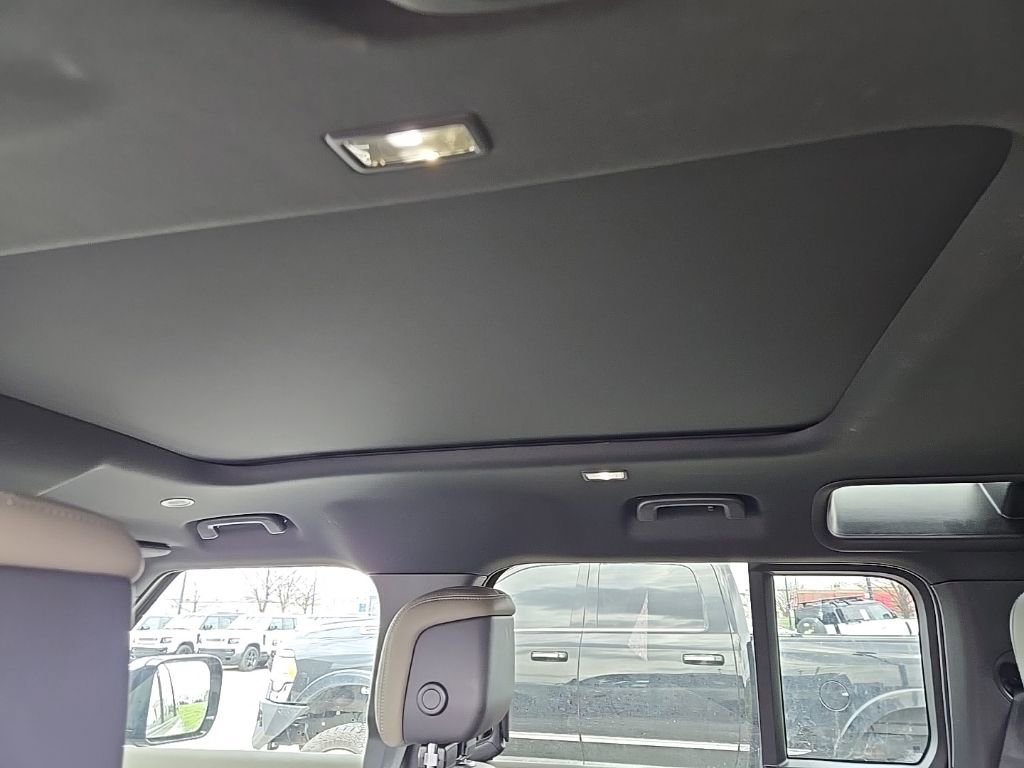 Certified 2023 Land Rover Defender 110 X image 15