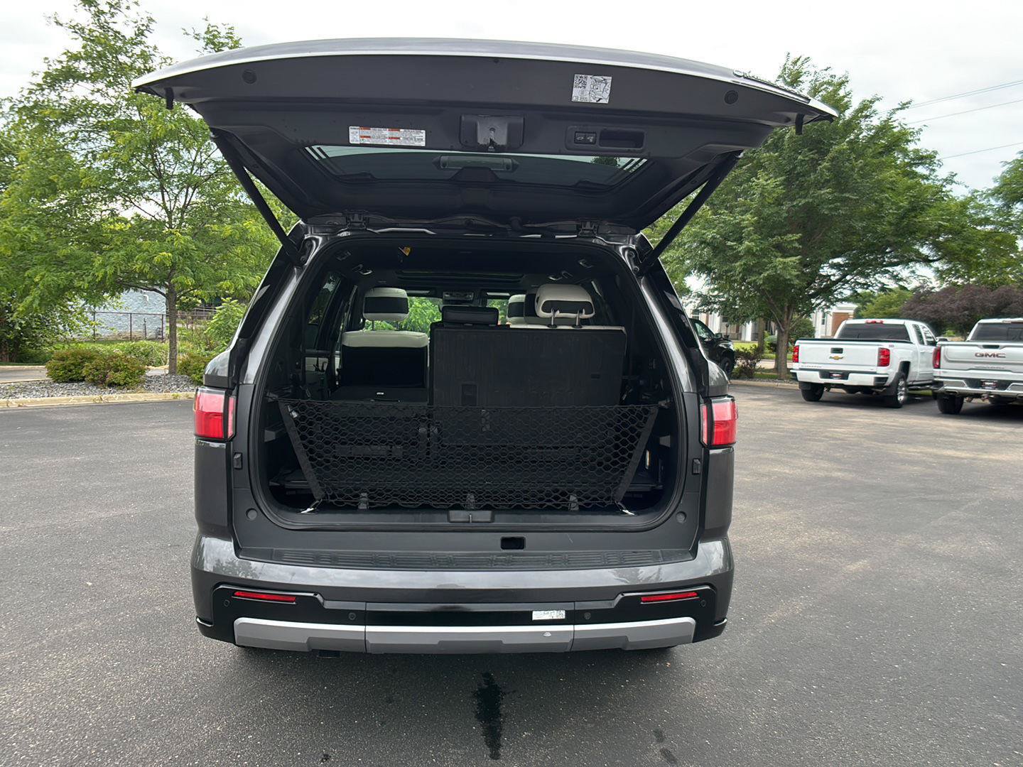 Used 2025 Toyota Sequoia Capstone AWD/4WD image 13