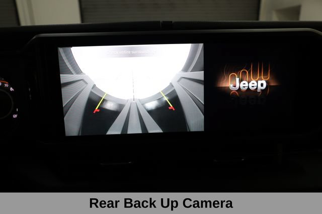 Used 2025 Jeep Wrangler Unlimited Sport AWD/4WD image 29