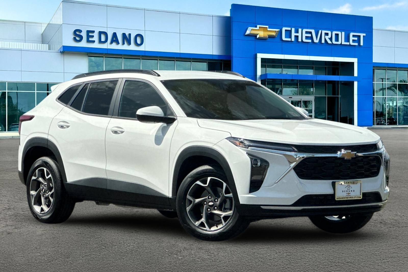 New 2026 Chevrolet Trax LT FWD image 2