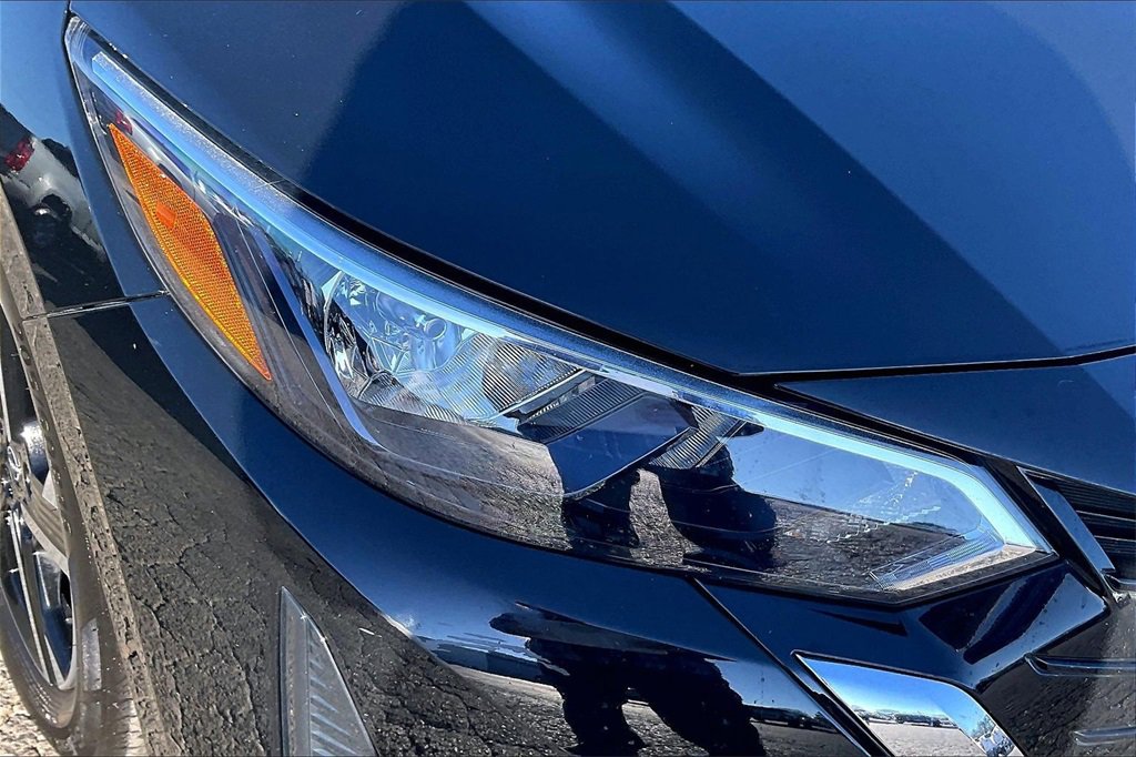 Used 2024 Nissan Sentra SV image 32