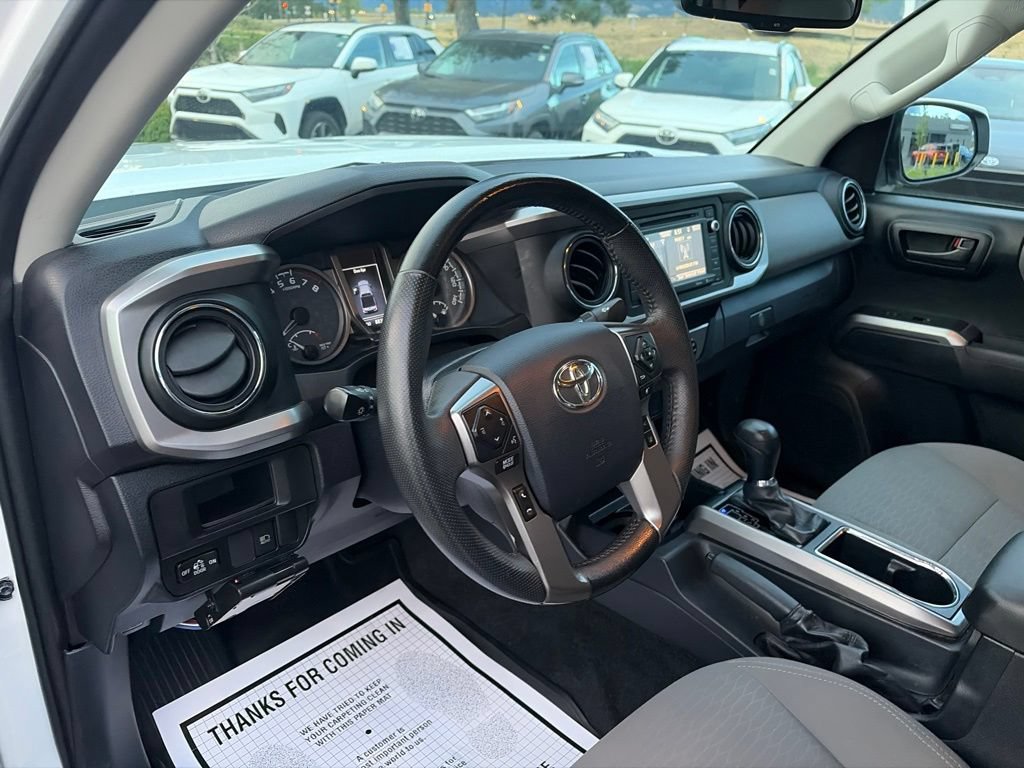 Used 2019 Toyota Tacoma SR5 AWD/4WD image 23