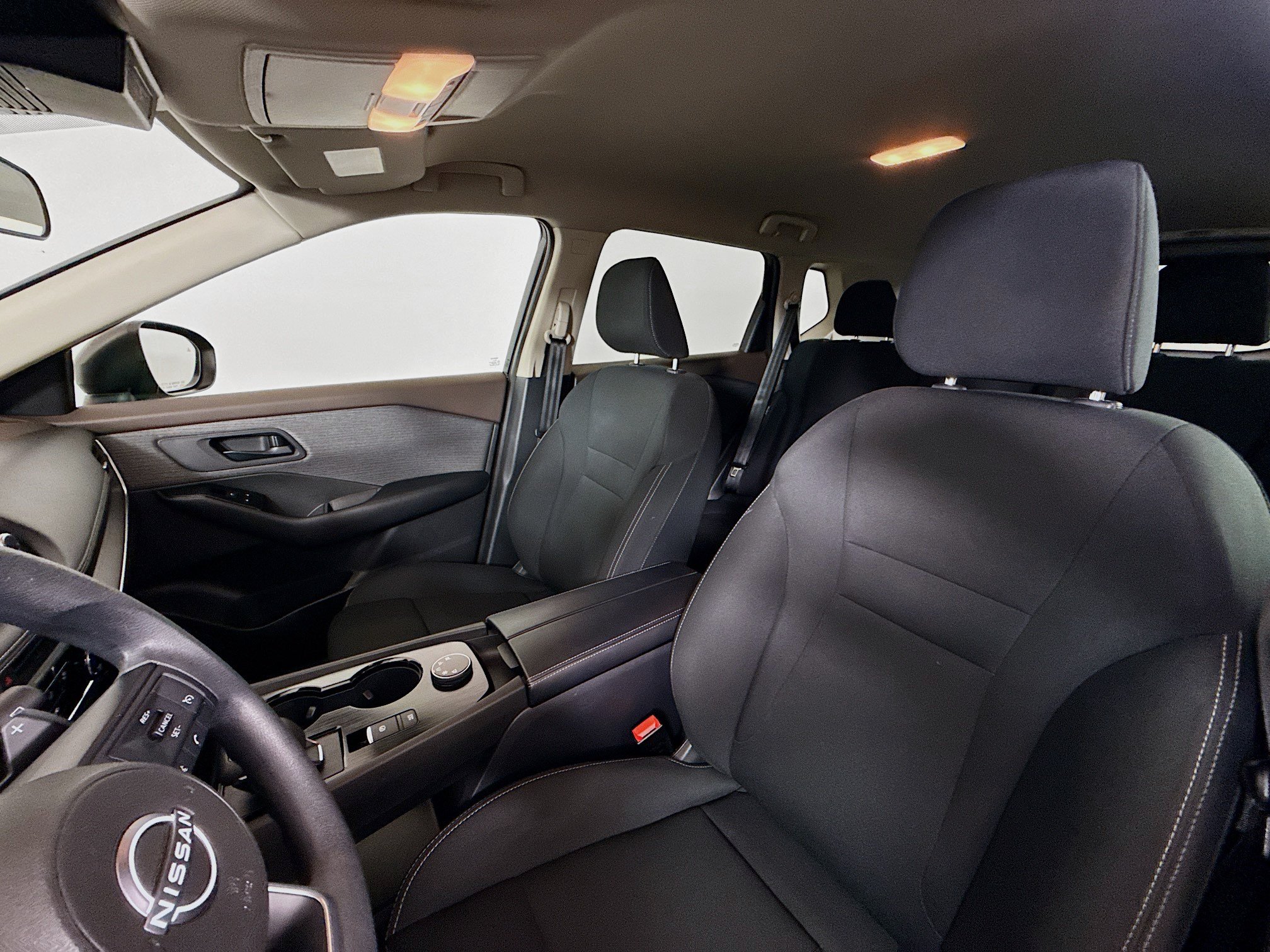 Used 2023 Nissan Rogue S AWD/4WD image 11