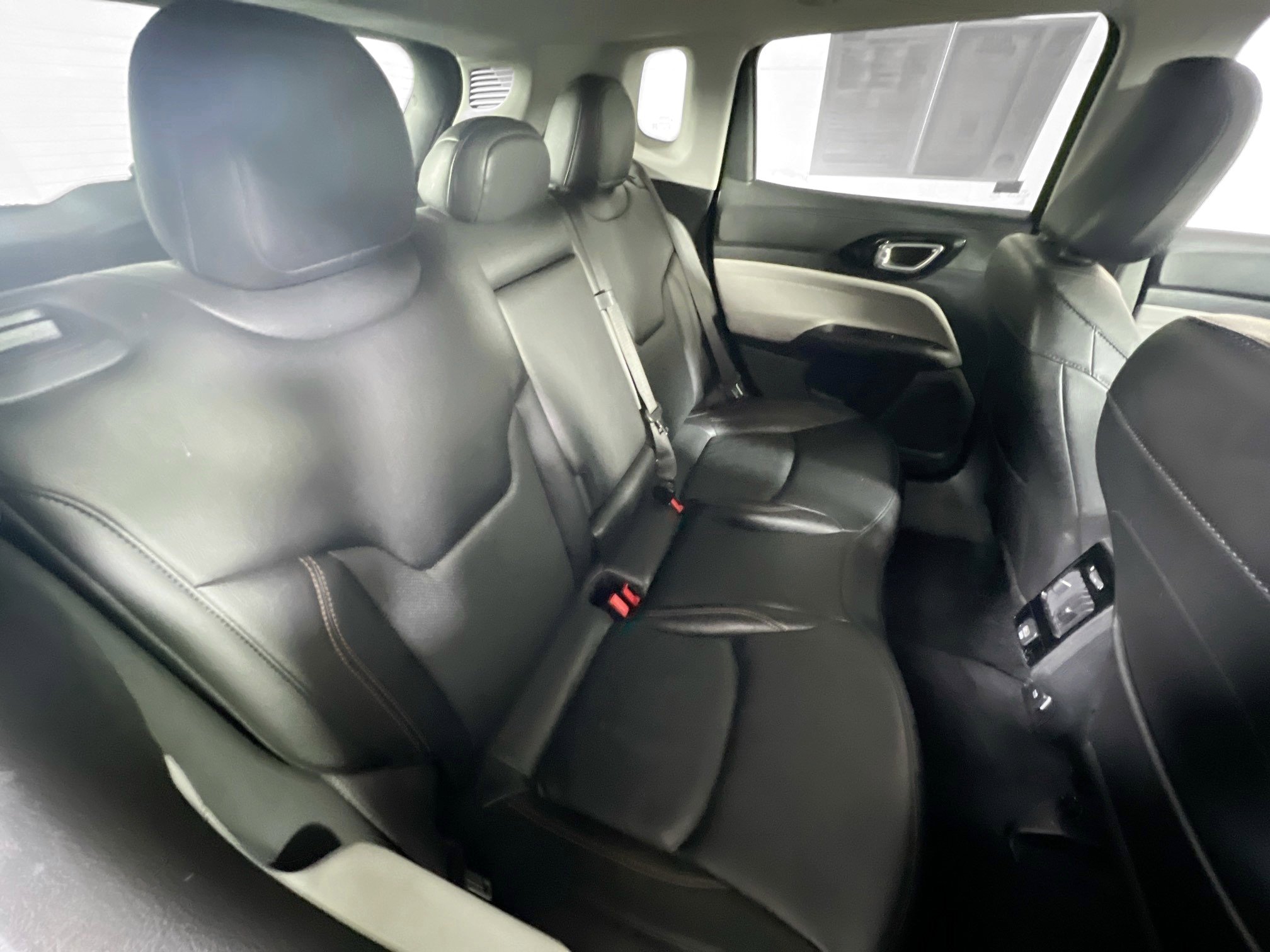 Used 2022 Jeep Compass Limited image 24