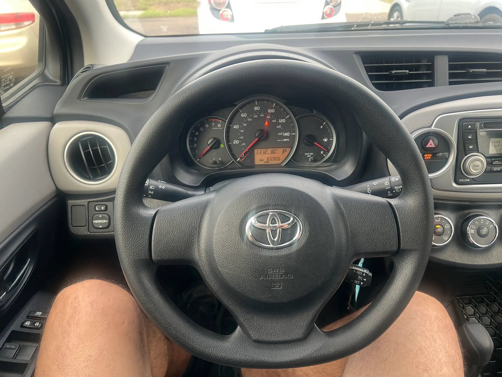 Used 2013 Toyota Yaris LE FWD image 7