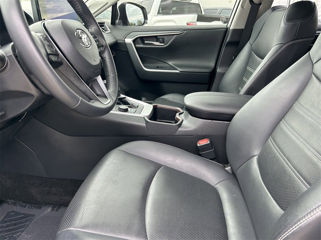 Used 2023 Toyota RAV4 Limited image 11