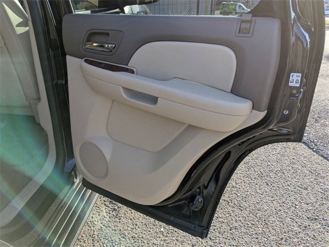 Used 2013 GMC Yukon SLT w/ SLT-2 Equipment Package image 30