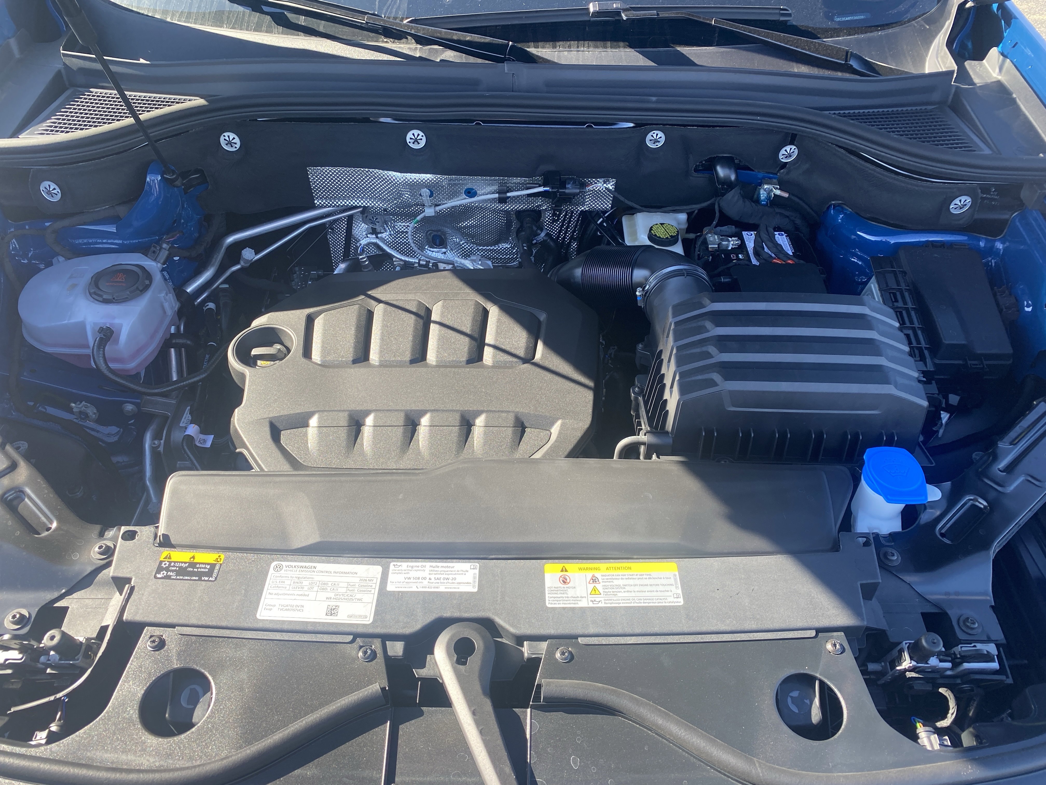 New 2026 Volkswagen Atlas Cross Sport SEL Premium R-Line image 9