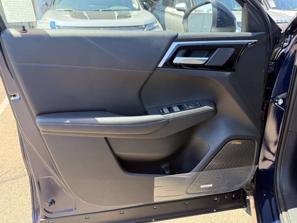 New 2026 Mitsubishi Outlander SE FWD image 30