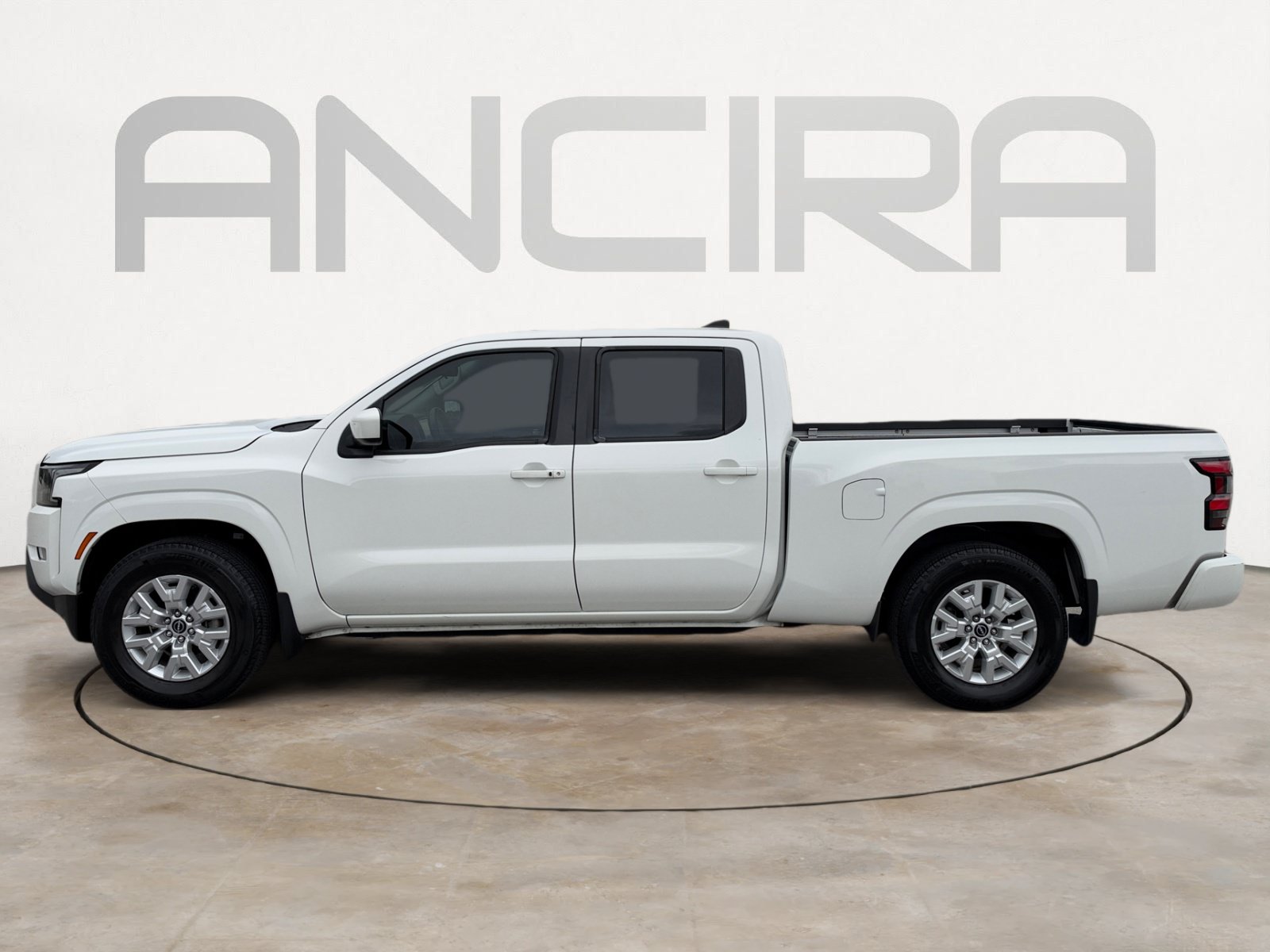 Used 2024 Nissan Frontier SV w/ Technology Package RWD image 8