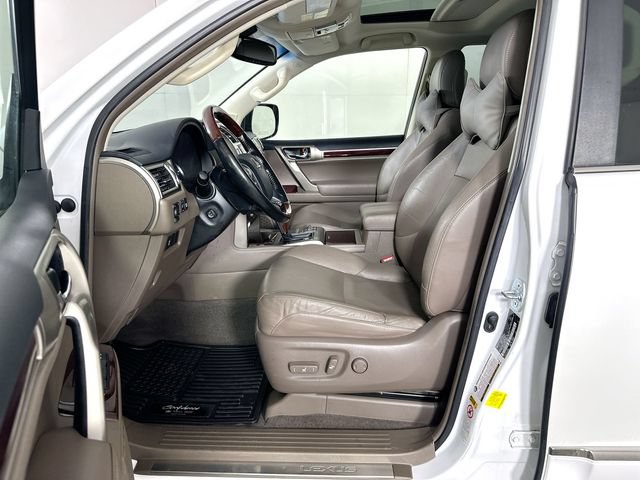 Used 2018 Lexus GX 460 Premium w/ Premium Package AWD/4WD image 20