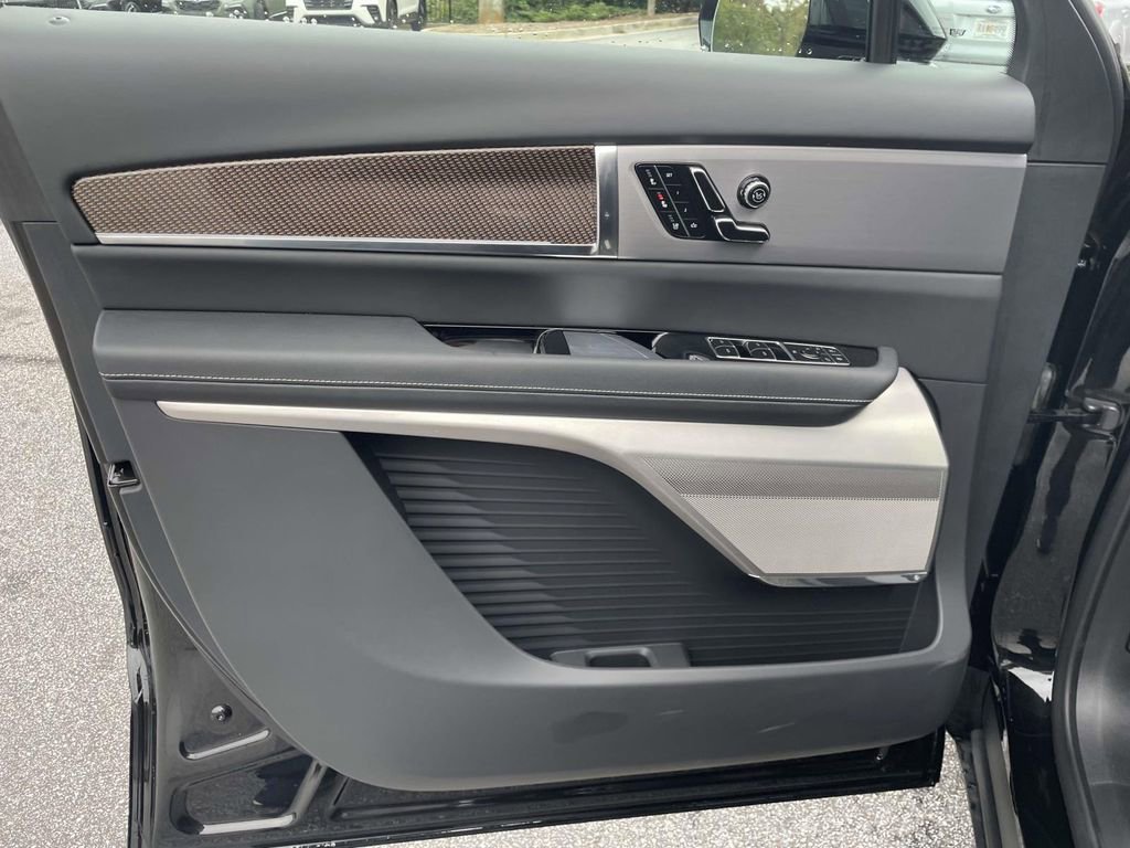 New 2026 Cadillac Vistiq Sport image 16