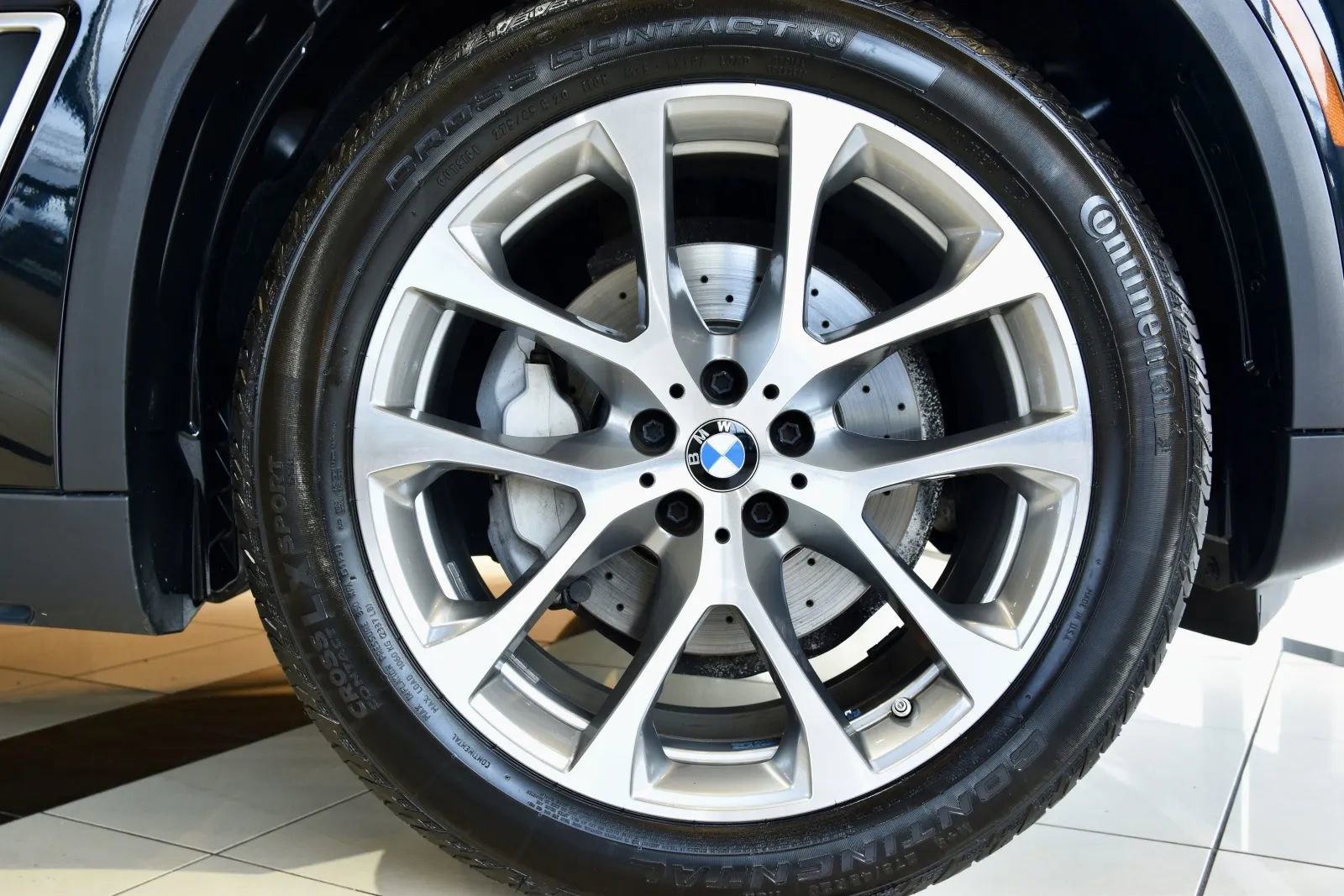 Used 2023 BMW X5 xDrive40i w/ Premium Package image 9